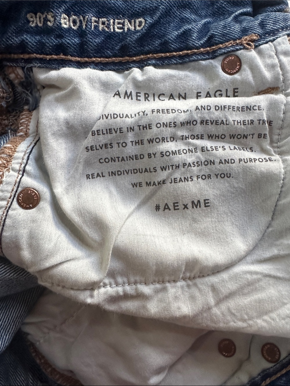 American Eagle Outfitters 90's Boyfriend Jeans AE x ME